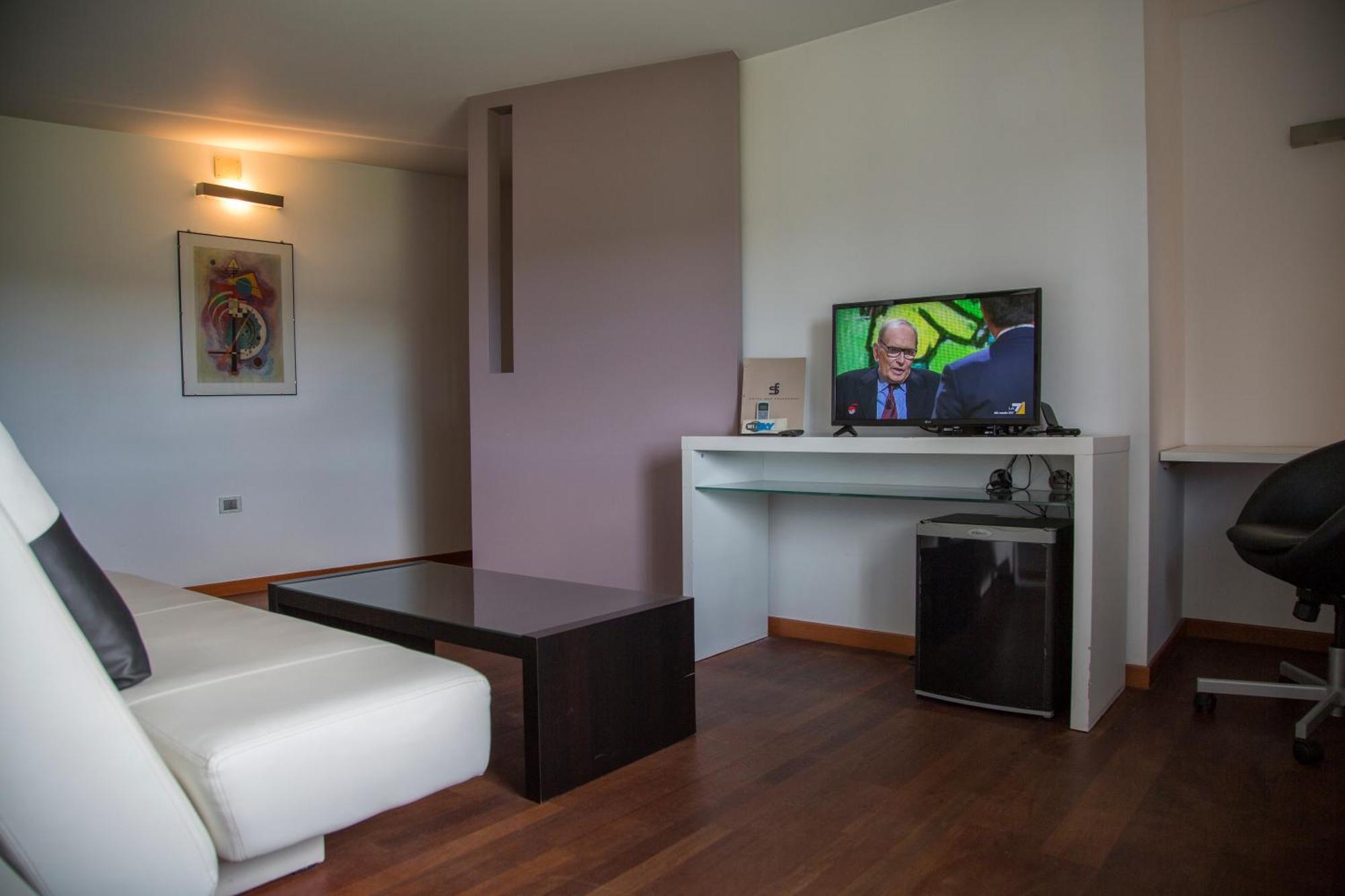 Hotel San Francesco Borgomanero Luaran gambar